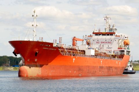 CHEMICAL DISTRIBUTOR in IJmuiden, 15 jun 2015