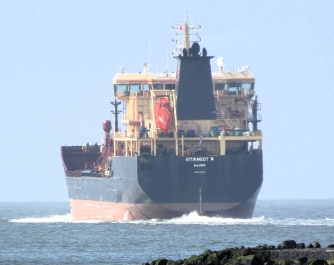 KITIKMEOT W. in IJmuiden, 4 apr 2026