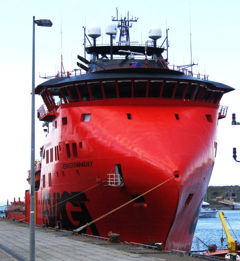 ESVAGT FARADAY in IJmuiden, 22 mei 2026