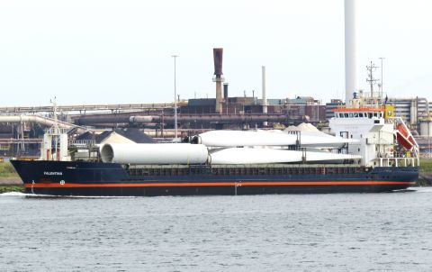VALENTINA in IJmuiden, 27 mei 2026