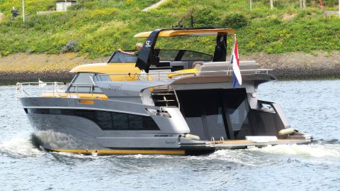 KAMA LYBRA in IJmuiden, 20 jun 2026