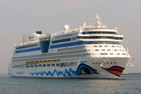 AIDAbella in IJmuiden, 2 jul 2015