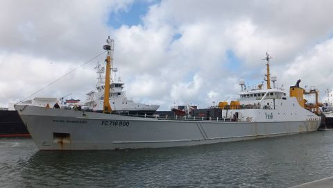 FC 716900 PRINS BERNHARD in IJmuiden, 8 jul 2015