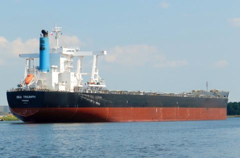 SEA TRIUMPH in IJmuiden, 16 jul 2015