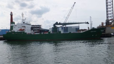 Green Frost in IJmuiden, 27 jul 2015