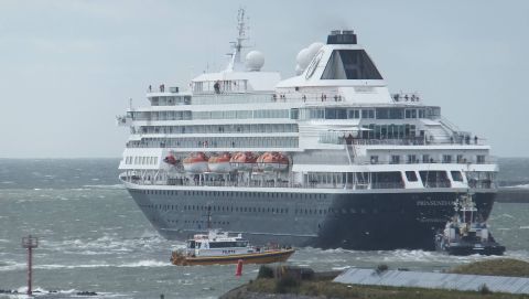 Prinsendam in IJmuiden, 29 jul 2015