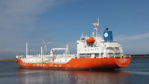 EPIC CALEDONIA in IJmuiden, 24 aug 2015
