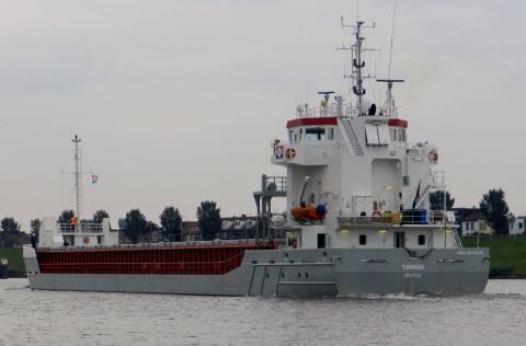 TJONGER in IJmuiden, 12 sep 2015