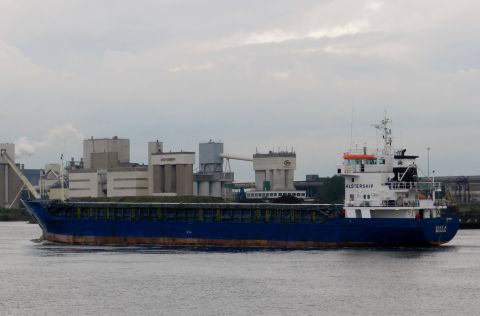 ELKE K in IJmuiden, 16 sep 2015