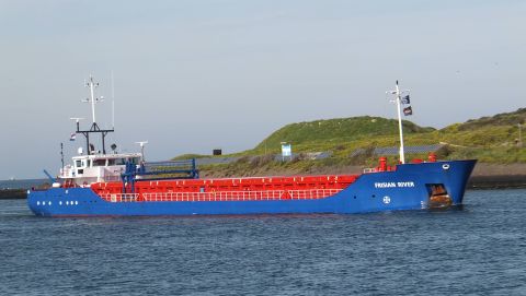 FRISIAN RIVER in IJmuiden, 29 sep 2015
