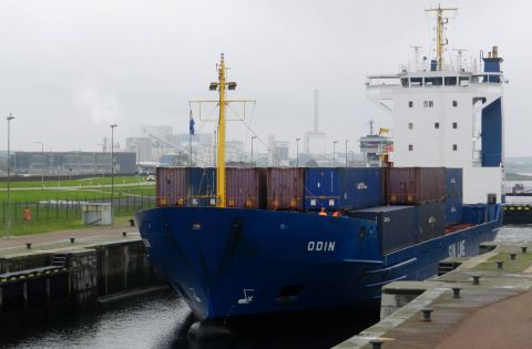 Odin in IJmuiden, 17 okt 2015