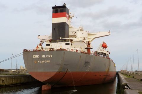 CSK GLORY in IJmuiden, 25 okt 2015