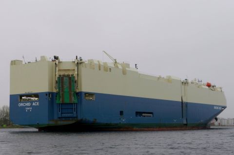 ORCHID ACE in IJmuiden, 10 nov 2015