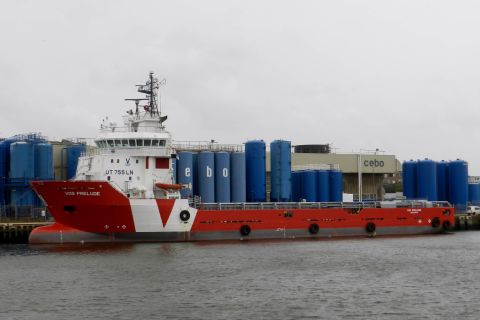 VOS PRELUDE in IJmuiden, 19 nov 2015
