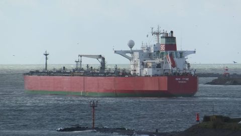 SKS TYNE in IJmuiden, 25 nov 2015