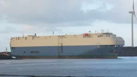 GLOVIS CONDUCTOR in IJmuiden, 26 nov 2015