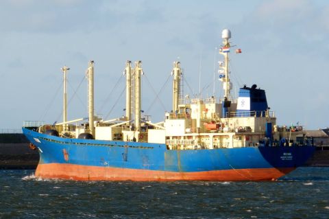 REINA in IJmuiden, 28 nov 2015