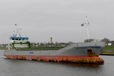 Scot Pioneer in IJmuiden, 18 dec 2015