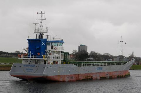 Scot Pioneer in IJmuiden, 18 dec 2015
