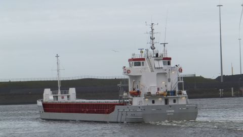 TJONGER in IJmuiden, 18 dec 2015
