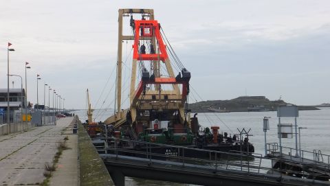 ARION En ENAK in IJmuiden, 20 dec 2015