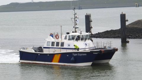 TIGER EXPRESS in IJmuiden, 2 jan 2016