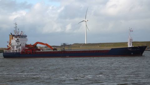 FLUVIUS TAW in IJmuiden, 12 jan 2016