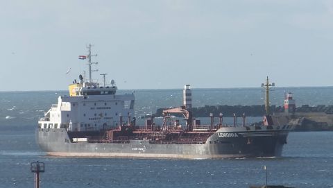 LEMONIA in IJmuiden, 15 feb 2016