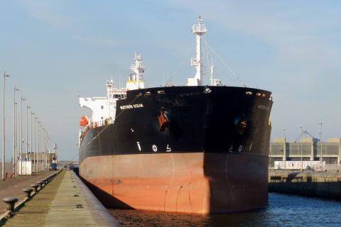 NORTHERN OCEAN in IJmuiden, 27 feb 2016