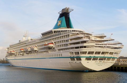 Artania in IJmuiden, 15 dec 2014