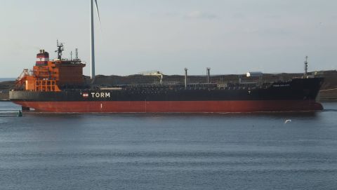 TORM ASLAUG in IJmuiden, 29 feb 2016