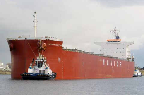 NAVIOS MARCO POLO in IJmuiden, 8 mrt 2016