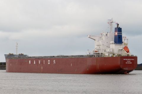 NAVIOS MARCO POLO in IJmuiden, 8 mrt 2016