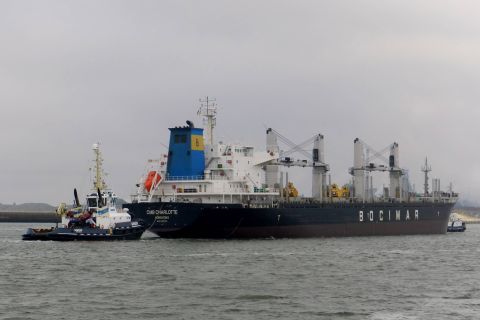 CMB CHARLOTTE in IJmuiden, 15 mrt 2016