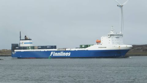 FINNHAWK in IJmuiden, 23 mrt 2016