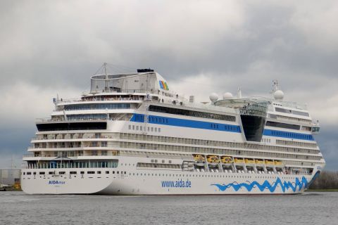 AIDAmar in IJmuiden, 23 mrt 2016