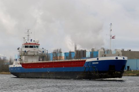 TUCANA in IJmuiden, 23 mrt 2016