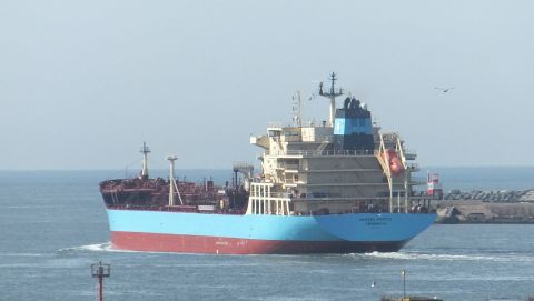 Maersk Bristol in IJmuiden, 1 apr 2016