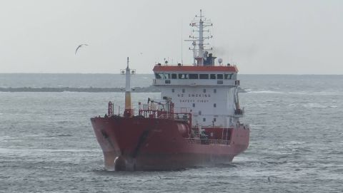 BOMAR JUNO in IJmuiden, 7 apr 2016