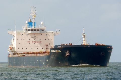Golden Bull in IJmuiden, 19 apr 2016