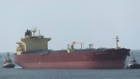 FLAGSHIP VIOLET in IJmuiden, 22 apr 2016