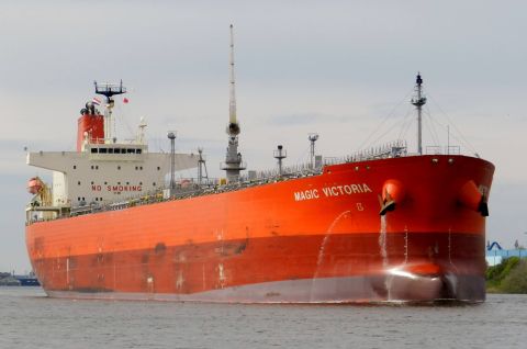 MAGIC VICTORIA in IJmuiden, 2 mei 2016
