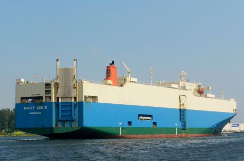 MAPLE ACE II in IJmuiden, 11 mei 2016