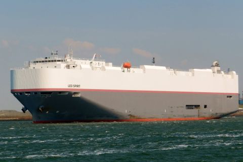 LEO SPIRIT in IJmuiden, 12 mei 2016