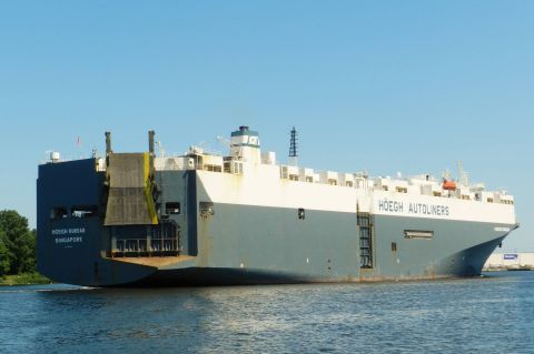 HOEGH KUNSAN in IJmuiden, 6 jun 2016