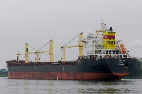 LYULIN in IJmuiden, 21 jun 2016
