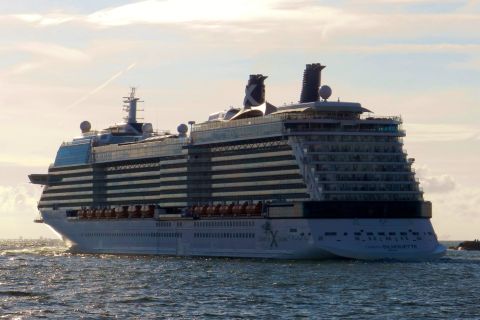 CELEBRITY SILHOUETTE in IJmuiden, 13 jul 2016