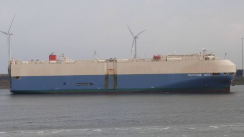 SUNRISE ACE in IJmuiden, 27 jul 2016