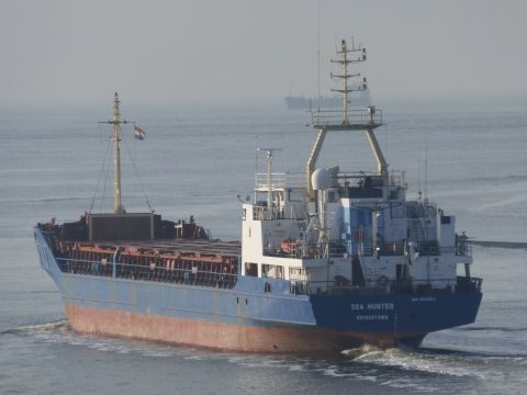 Sea Hunter in IJmuiden, 20 jan 2015