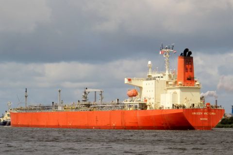 BREEZY VICTORIA in IJmuiden, 4 aug 2016